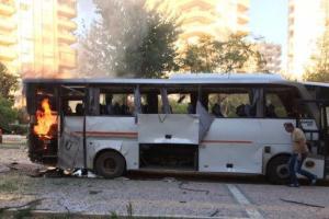 В Турции подорвали автобус: ранено много полицейских
