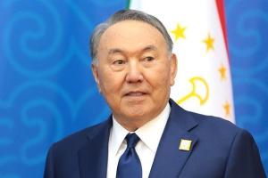Президент Казахстана заявил о переходе на латиницу