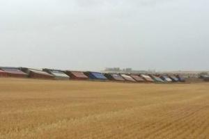 В Канаде мощный ветер перевернул два поезда