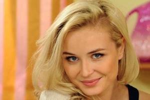 Полина Гагарина снялась полностью обнаженной для обложки сингла