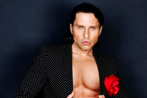 "Мои девочки": Шоумен Александр Ревва показал свою жену и дочек