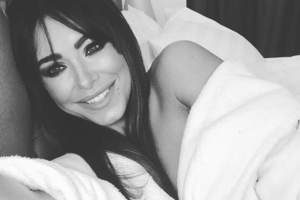 "Почему не смыла макияж?" - новый снимок Ани Лорак высмеяли в сети