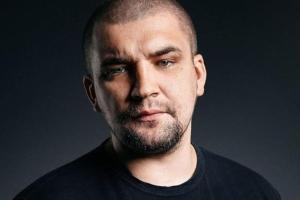"Медлячок, чтобы ты заплакала": В Киеве отменили концерт Басты из-за запрета СБУ