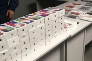 В аэропорту Одессы изъяли более 40 iPhone X