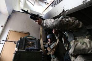 Известный фотограф обнародовал серию уникальных кадров из Донецкого аэропорта