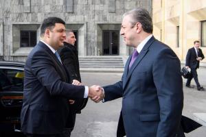 Гройсман начал официальный визит в Грузию