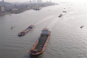 В Китае столкнулись два судна, 12 человек пропали без вести