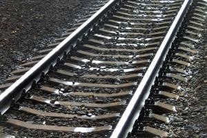 На Харьковщине мужчину насмерть сбил поезд