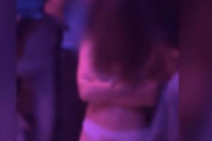 В России студентка разделась догола ради iPhone 7