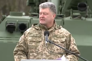 Порошенко: Украинская артиллерия полностью соответствует требованиям, которые доминируют в странах НАТО
