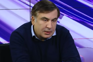 Саакашвили заявил, что получает деньги "от мамы и бабушки"