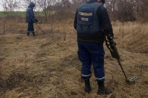 Артиллерийский снаряд, минометная мина и гранаты - опасная находка на Луганщине