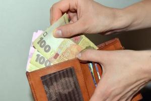 Минимальная зарплата в Украине может вырасти до 4100 гривен