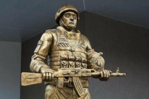 В Приднестровье поставили памятник «российскому миротворцу»: в сети покатились со смеху