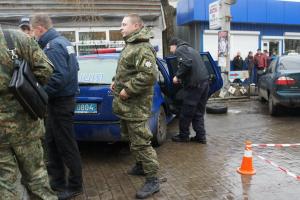 В центре Северодонецка двое мужчин напали с ножом на полицейских