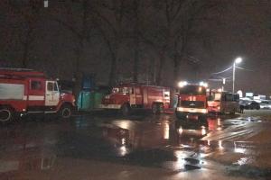 В Хмельницком произошел пожар на вещевом рынке