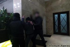 В Харькове полиция задержала двух сутенеров
