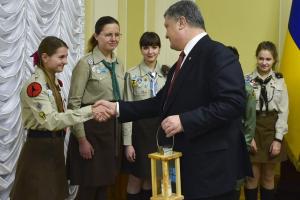 Вифлеемский огонь мира передадут украинским военным в зону АТО