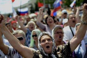 "Дальний Восток и Сибирь необъятные - вперед, ребята!": экс-премьер высказался о правах жителей ОРДЛО