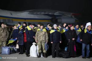 Застарелые травмы, выбитые зубы: Геращенко рассказала, как проходит реабилитация освобожденных из плена