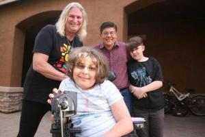 В США семья из четырех человек стала трансгендерами