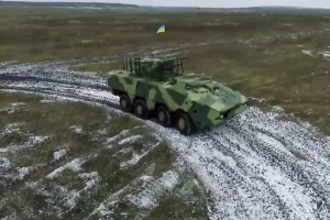 Новый украинский БТР уничтожает противника на максимальной дальности