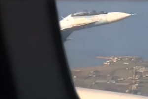 К самолету Путина близко подлетели истребители: появилось видео
