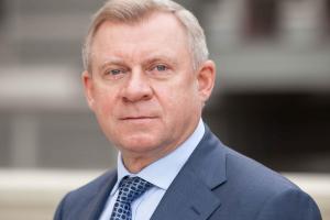 Порошенко внес в Раду проект постановления о назначении главы НБУ