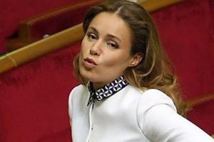 «Голубятня мира»: Королевская в Давосе рассказала о «братоубийственной войне»
