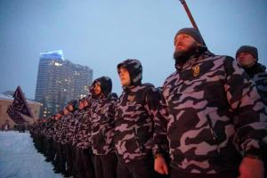 Марш активистов "Национальных дружин" в Киеве: как украинцы восприняли присягу "дружинников"