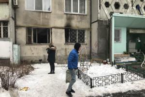 В Киеве произошел пожар, в результате которого один человек погиб, еще двое получили ранения