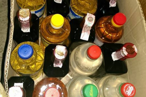 В сети разгорелся скандал из-за волонтера, которая везла бойцам АТО "освященный" алкоголь