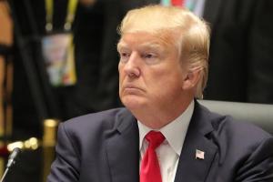 Трамп предлагает вооружить школьных учителей