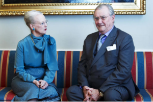 Умер супруг королевы Дании: Принц Хенрик запретил хоронить жену рядом с ним