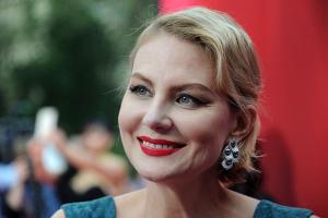 Актриса Рената Литвинова удивила селфи без макияжа