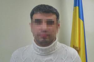 Ехал за биометрическим паспортом: СБУ задержала на КПВВ "Каланчак" бывшего "замминистра спорта" Крыма