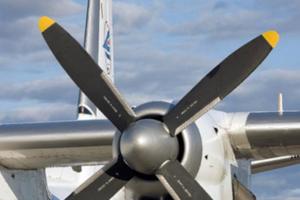 Новое ЧП в небе: в России у пассажирского самолета отказал двигатель