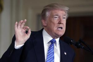 Из-за ситуации в Украине Трамп продлил санкции против России еще на год 