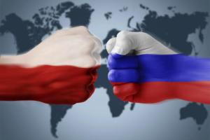 Польша собирается выдворить российских дипломатов: в РФ отреагировали