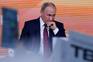 «На дачу завезли ксерокс и закипела работа»: диссертацию Путину написал ученый в качестве благодарности – СМИ