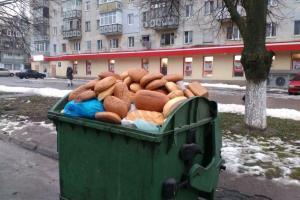 «Такого еще никогда не было»: сеть возмутил поступок сотрудников одесского супермаркета