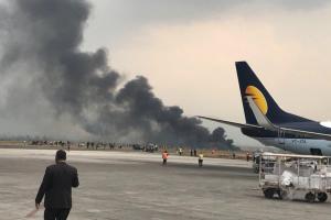 В столице Непала разбился пассажирский авиалайнер: первые кадры с места катастрофы