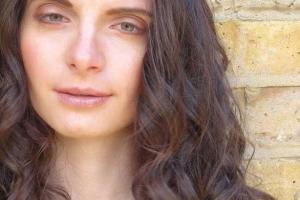 Зверское убийство: В Лондоне пара обвинила 21-летнюю няню в колдовстве и сожгла ее на костре