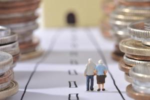 Украинцы будут копить себе на старость: как измениться пенсионная система