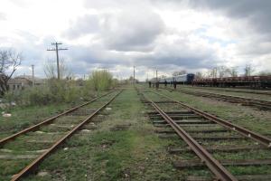 В Рубежном у железнодорожных путей нашли пакет с боеприпасами и взрывчаткой