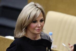 Певица Максакова публично объявила о своей зависимости