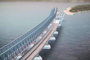 Блогеры РФ устроили тест-драйв Керченскому мосту: видео