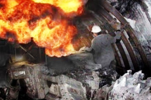 В Донецкой области в шахте, где находилось более 400 горняков, произошел взрыв