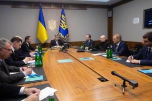 В Украине борются с пропагандистами: в зоне АТО заблокированы более 40 российских телеканалов - подробности