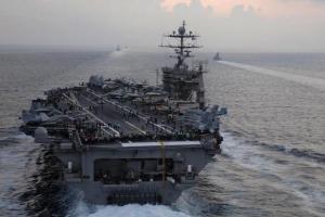 Ударная группа ВМС США во главе с авианосцем "Гарри Трумэн" начала наносить удары по Сирии